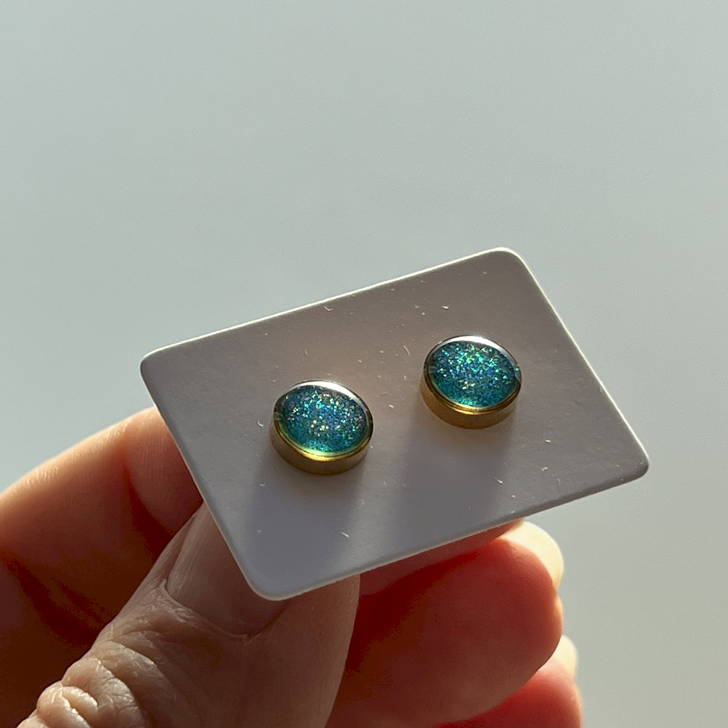 Ohrstecker, rund, blau, vergoldet, mittel, ohne Rand