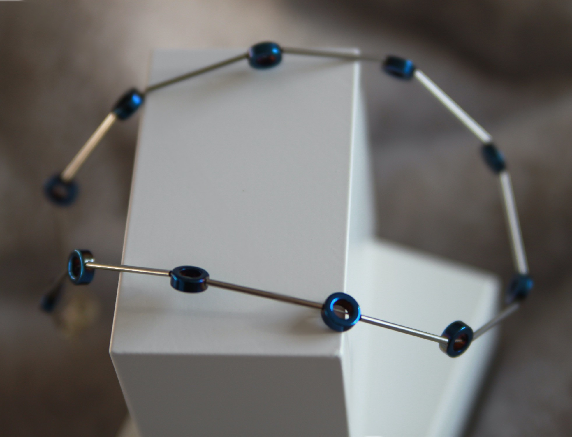 Halskette mit Ringen aus Hämatit