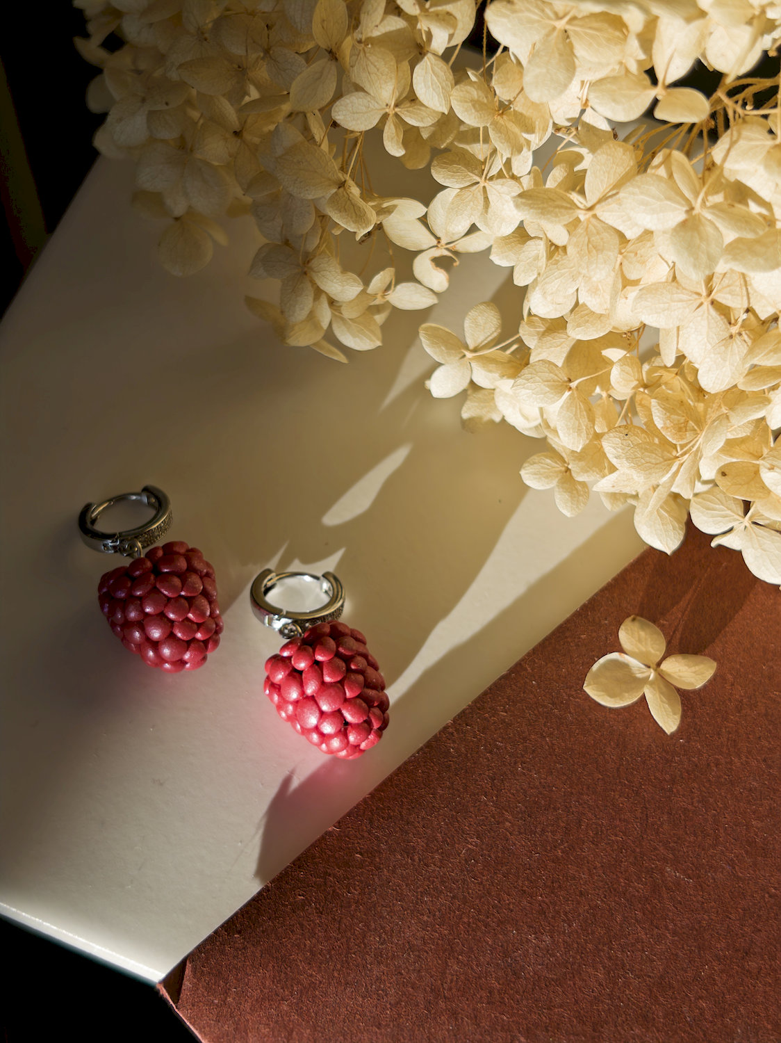 Ohrhänger, elliptisch, rot, Edelstahl, mittel, ohne Rand