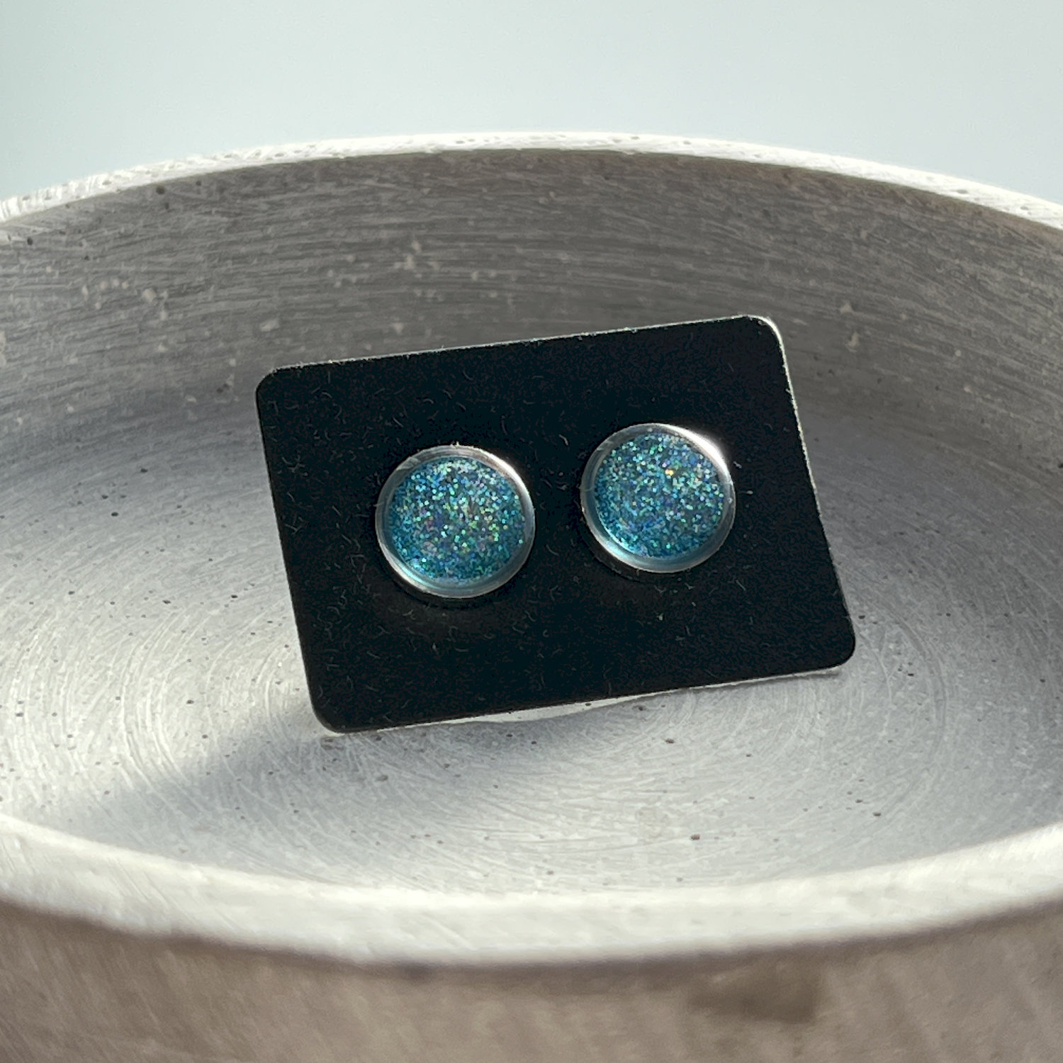 Ohrstecker, rund, blau, Edelstahl, mittel, ohne Rand