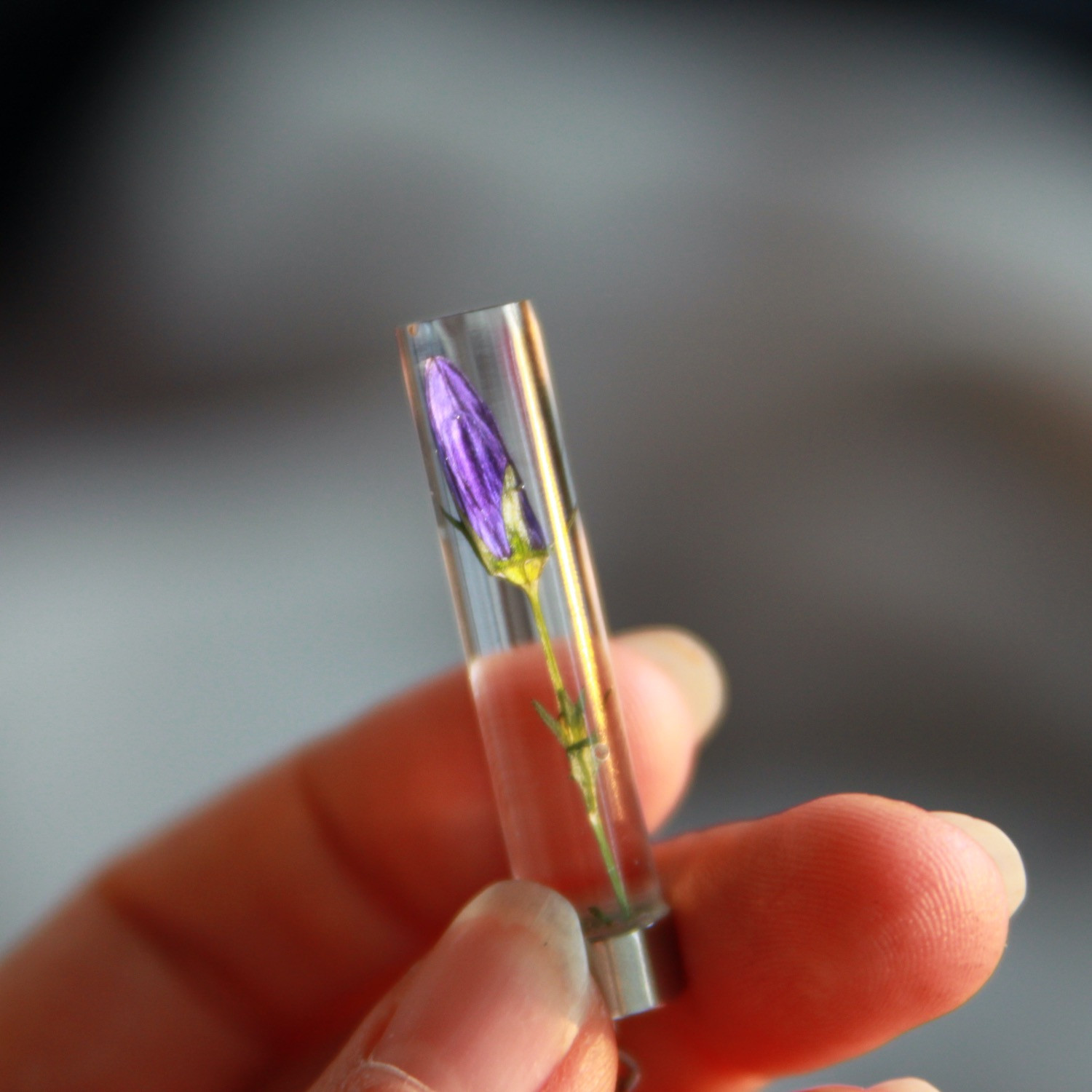 Anhänger stabförmig mit Glockenblume