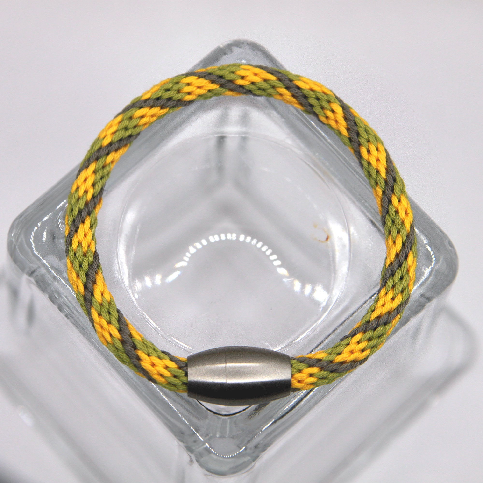 Armband Kumihimo, gelb-hellgrün-dunkelgrün