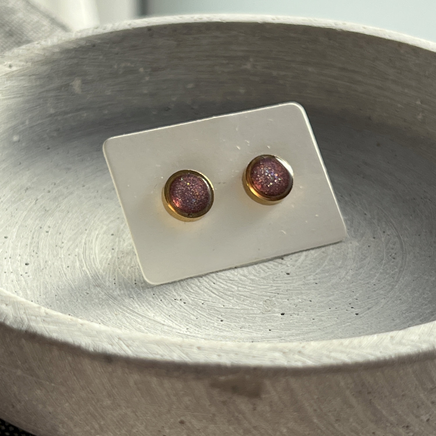 Ohrstecker, rund, pink, vergoldet, mittel, mit Rand