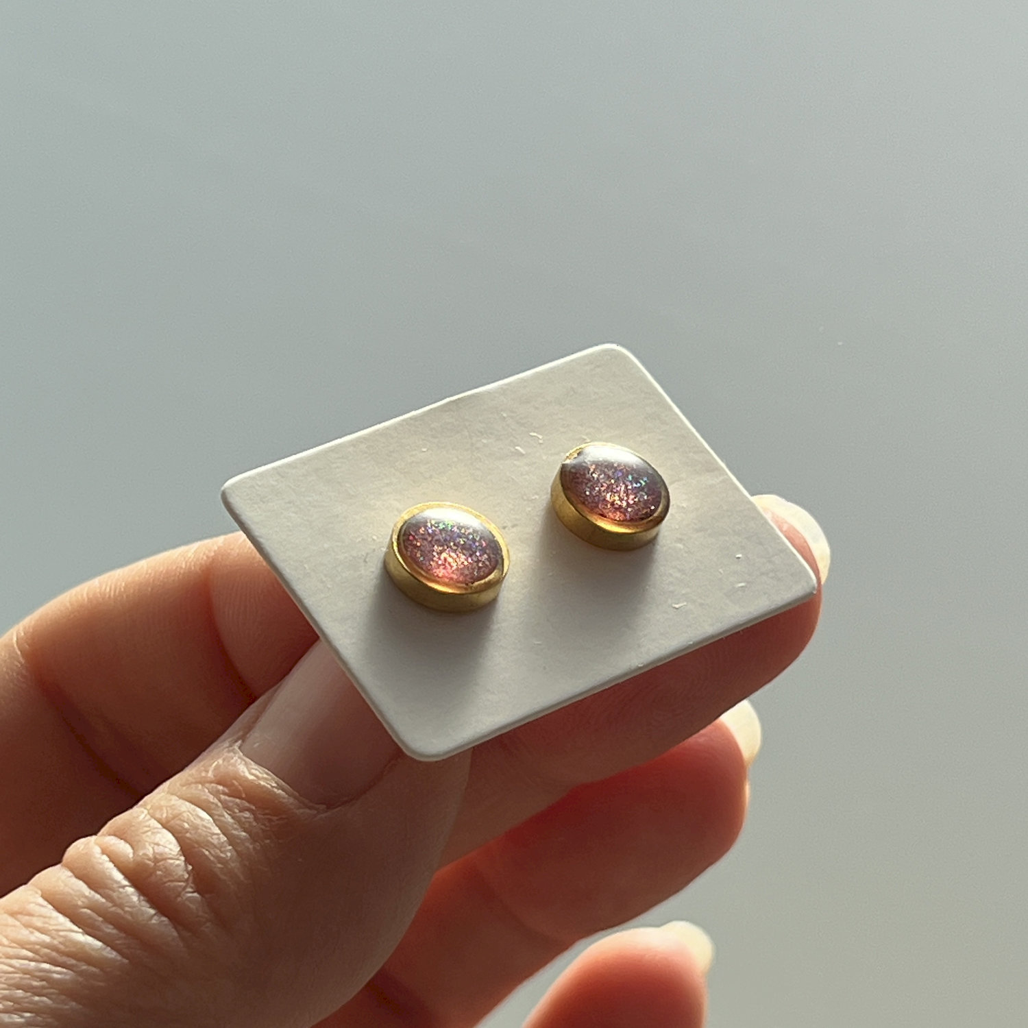 Ohrstecker, rund, pink, vergoldet, mittel, mit Rand